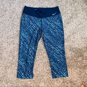 Nike Dri-Fit Cropped Leggings